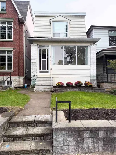 45 Eaton Avenue, Toronto, On M4j 2z4