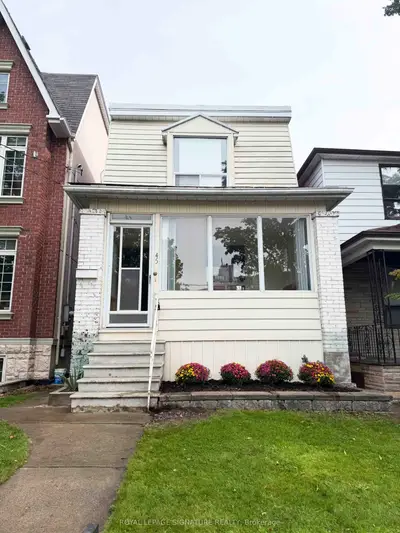 45 Eaton Avenue, Toronto, On M4j 2z4
