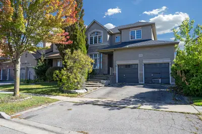 1529 Skyview Street, Oshawa, On L1k 2s3