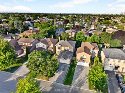 1713 Kirkwood Lane, Pickering, On L1v 4w8