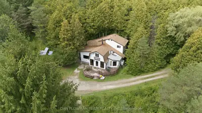 6458 Gibbs Road, Clarington, On L1c 3k6