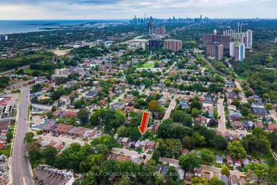 36 Mcdonald Avenue, Toronto, On M1l 3y8