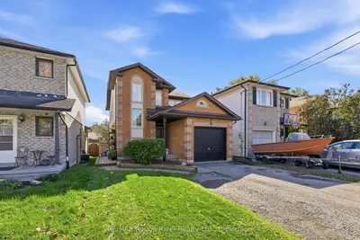 95 B Concession Street E, Clarington, On L1c 4r8