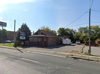 818 Simcoe Street S, Oshawa, On L1h 4k6