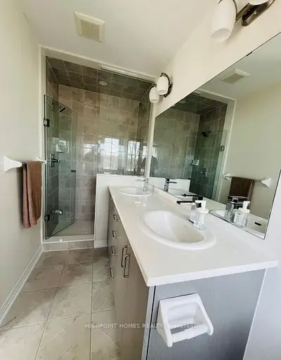 4 Coote Court, Ajax, On L1x 2t3