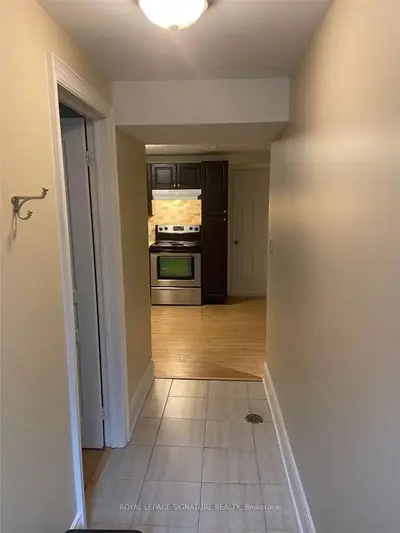 41 Kimbermount Drive Lower, Toronto, On M1t 2y1