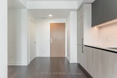 150 Logan Avenue 631, Toronto, On M4m 0e4
