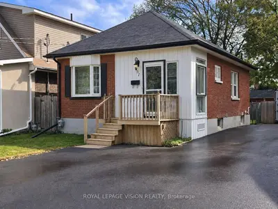 57 Hillcroft Street, Oshawa, On L1g 2m3