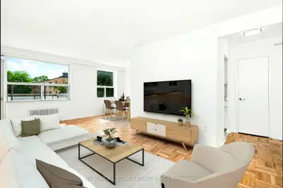 190 Cosburn Avenue 303, Toronto, On M4j 2m1