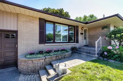 403 Rossmount Avenue, Oshawa, On L1j 3k5