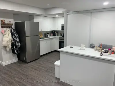 61 Chant Crescent Bsmt, Ajax, On L1t 0m7