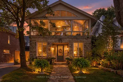 4 Neville Park Boulevard, Toronto, On M4e 3p6