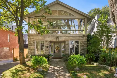 4 Neville Park Boulevard, Toronto, On M4e 3p6