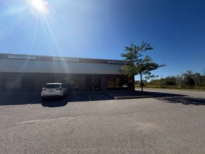 1084 Salk Road 14 & 15, Pickering, On L1w 4b6