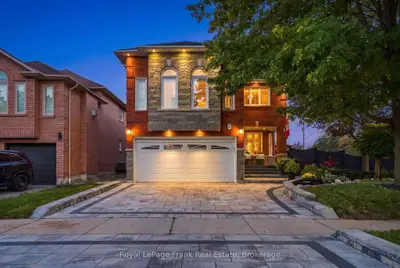 58 Parnell Crescent, Whitby, On L1r 2l5