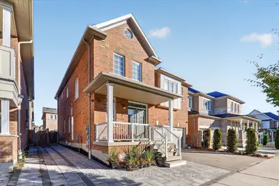 1550 Bruny Avenue Main, Pickering, On L1x 0c5