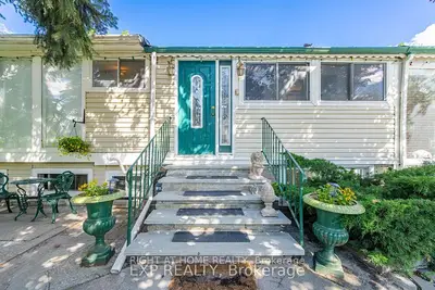 43 Ridgemoor Avenue Main Floor, Toronto, On M1n 1m5