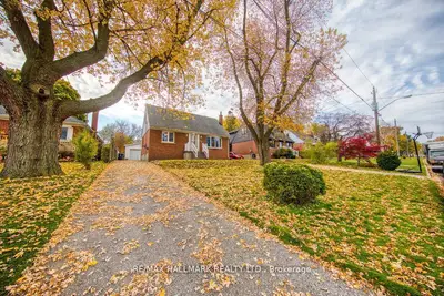 31 Glen Muir Drive, Toronto, On M1m 2c6