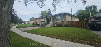 87 Lynnbrook Drive Main, Toronto, On M1h 2m9
