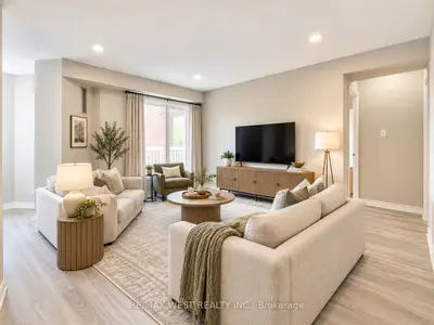 4062 Lawrence Avenue E 306, Toronto, On M1e 4v5