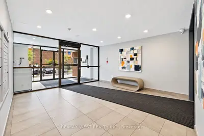 4062 Lawrence Avenue E 306, Toronto, On M1e 4v5