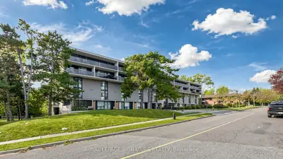 454 Centre Street S 402, Oshawa, On L1h 4c2