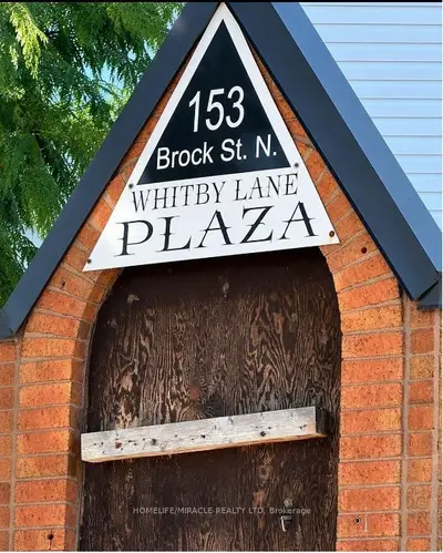 153 Brock Street N 4, Whitby, On L1n 4h3