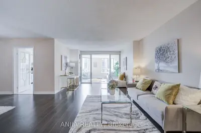 275 Bamburgh Circle 1107, Toronto, On M1w 3x4