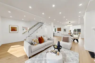 55 Chilton Road, Toronto, On M4j 3c7