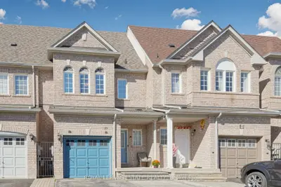 10 Dooley Crescent, Ajax, On L1t 4j4