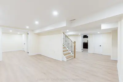 43 Greenbush Place Basement, Whitby, On L1r 1t6