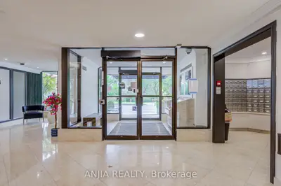 -275 Bamburgh Circle 1107, Toronto, On M1w 3x4