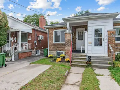 41 Gowan Avenue, Toronto, On M4k 2c8