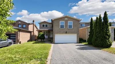 72 Halfmoon Square, Toronto, On M1c 3v3