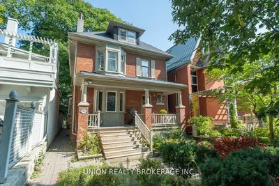 33 Balsam Avenue B1, Toronto, On M4e 3b5