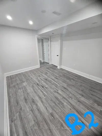 1136 Enchanted Crescent Basement, Pickering, On L1x 0h1