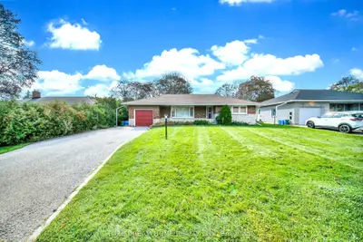 834 Law Street, Oshawa, On L1g 4m4
