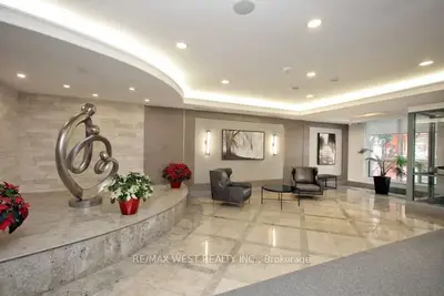 125 Omni Drive W 339, Toronto, On M1p 5a9