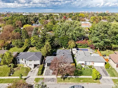 71 Oakmeadow Boulevard, Toronto, On M1e 4g6