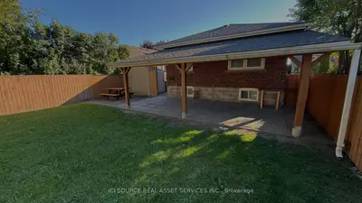 17 Hubert Avenue Lower Level, Toronto, On M1k 1z7
