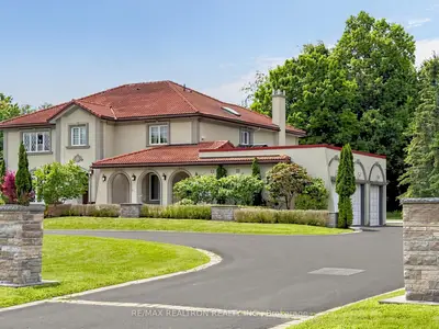 10 Bunting Court, Ajax, On L1t 3s5