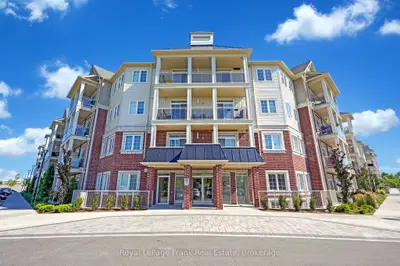 84 Aspen Springs Drive 405, Clarington, On L1c 0v3