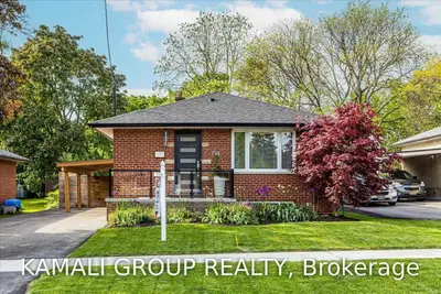 714 Gilbert Street W Main, Whitby, On L1n 1s2
