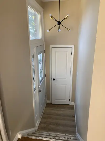 210 Dovedale Drive Upper, Whitby, On L1n 1z6
