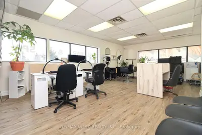 3702 Kingston Road 4-5, Toronto, On M1j 3h3