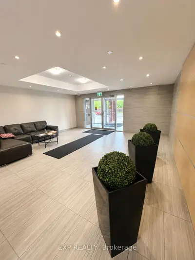 80 Aspen Springs Drive 124, Clarington, On L1c 0v4