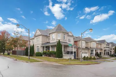 4 Teasdale Street, Ajax, On L1z 2a6