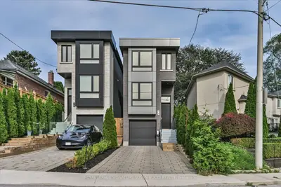 7a Everett Crescent, Toronto, On M4c 4p3
