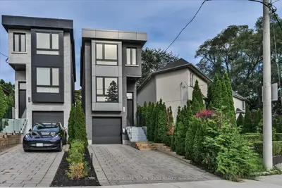 7a Everett Crescent, Toronto, On M4c 4p3