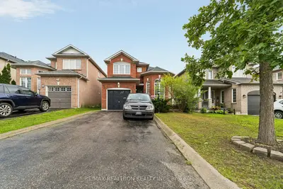 58 Lurosa Crescent, Whitby, On L1r 3a9